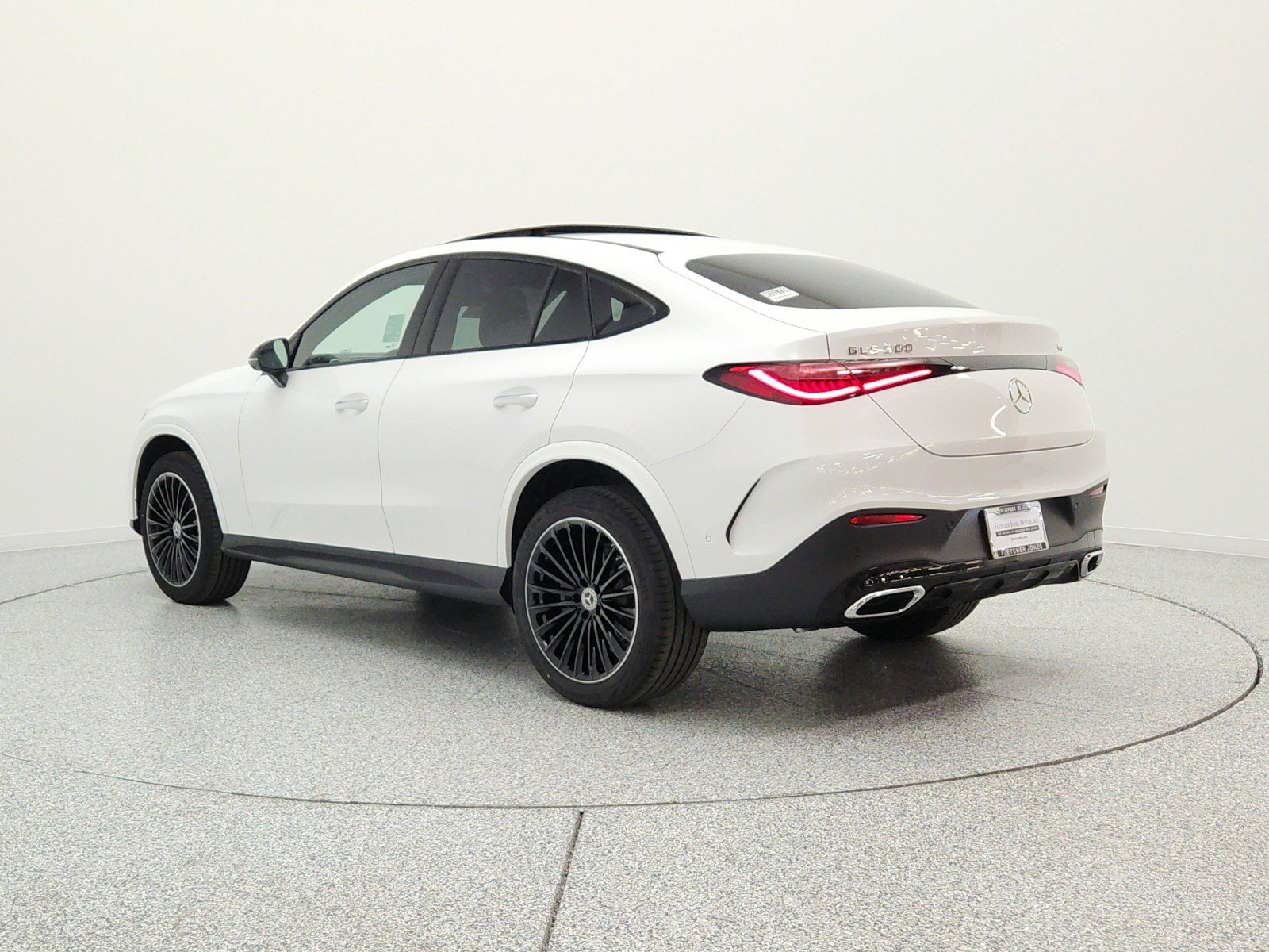 New 2026 MANUFAKTUR Moonlight White Metallic Mercedes-Benz GLC 300 4MATIC® Coupe image 36