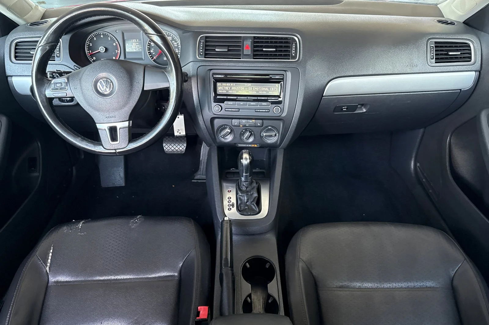Used 2013 Red Volkswagen 2.5L SE image 13