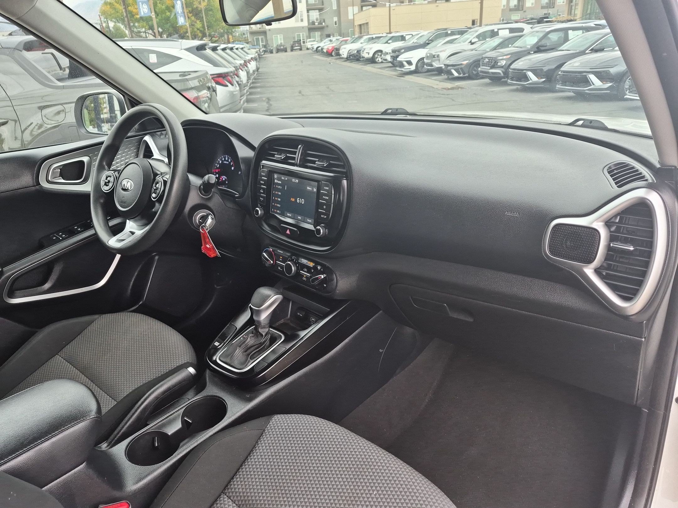 Used 2021 Snow White Pearl Kia LX image 28