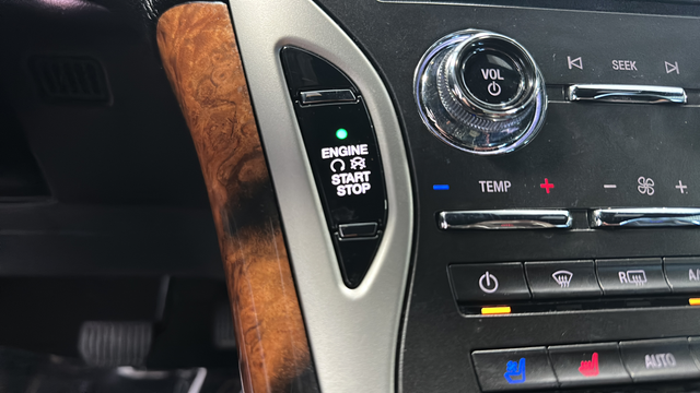 Used 2020 Infinite Black Lincoln Reserve image 22