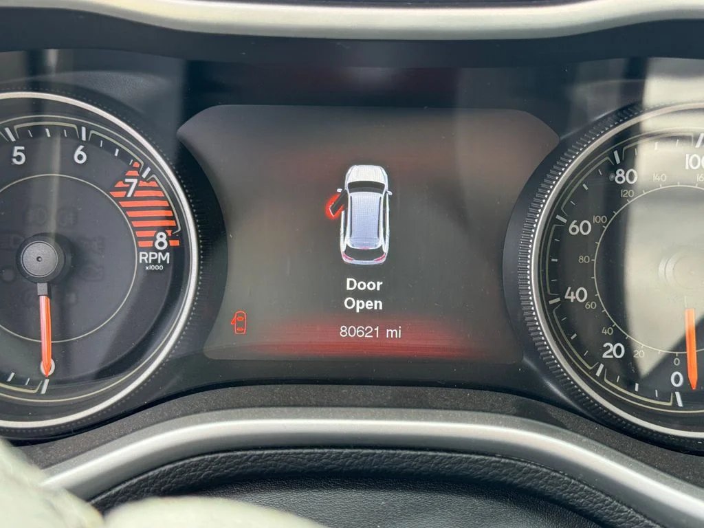 Used 2016 Gray Jeep Trailhawk image 13