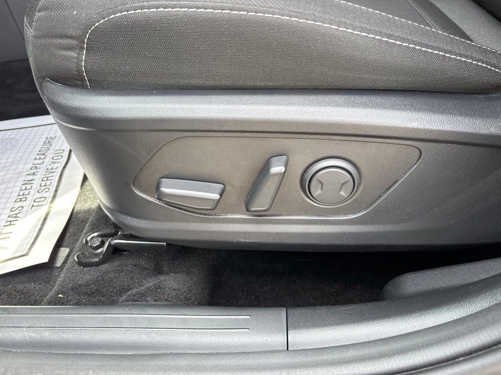 Used 2024 Gray Hyundai SEL image 18