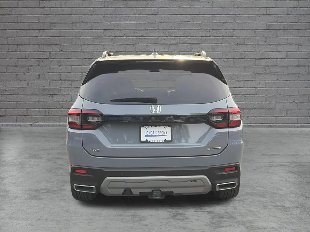 Certified Used 2024 Sonic Gray Pearl Honda Touring image 19