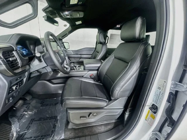 New 2026 Oxford White Ford Lariat image 21