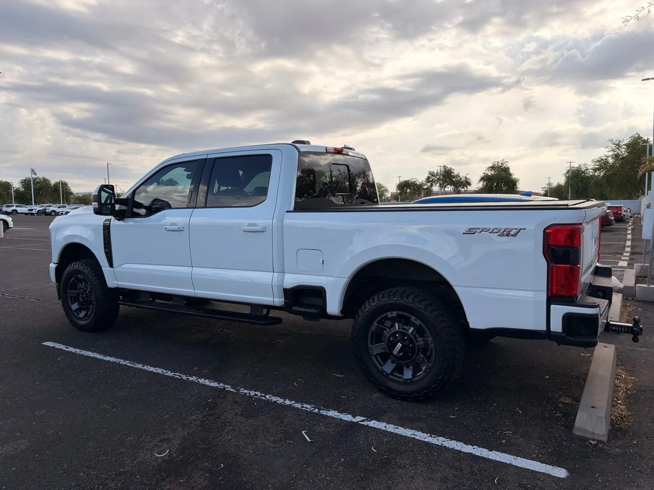 Used 2023 Oxford White Ford Lariat image 4