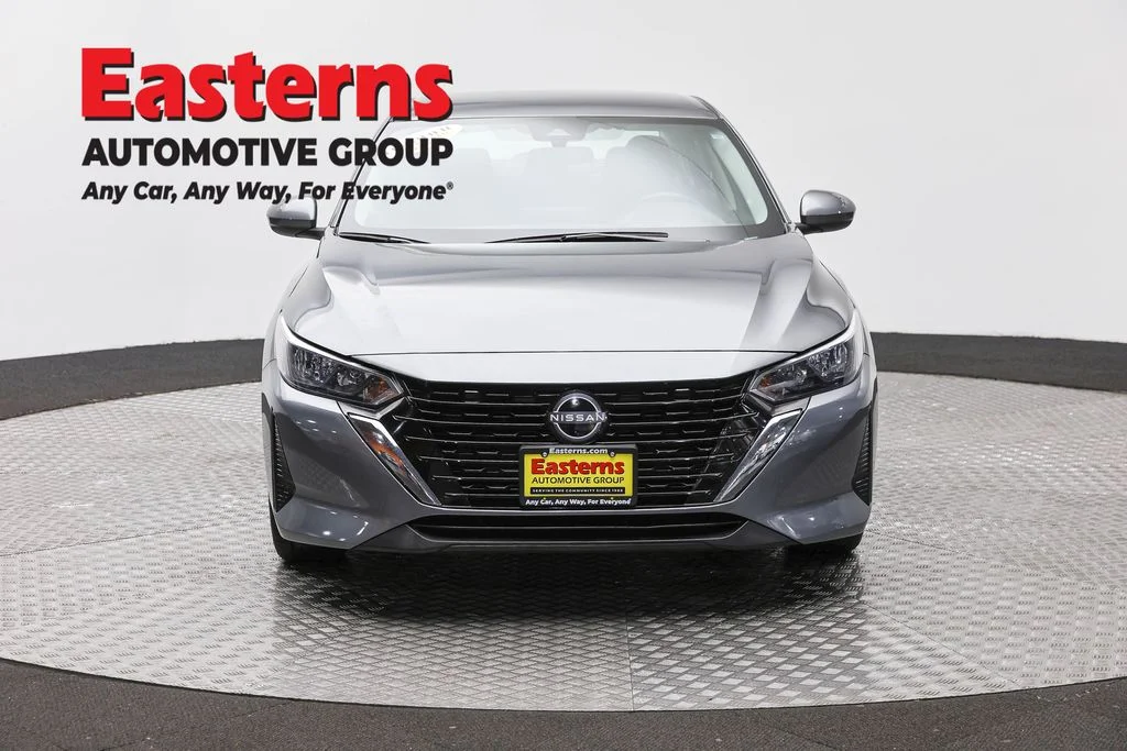 Used 2024 Gray Nissan SV image 2