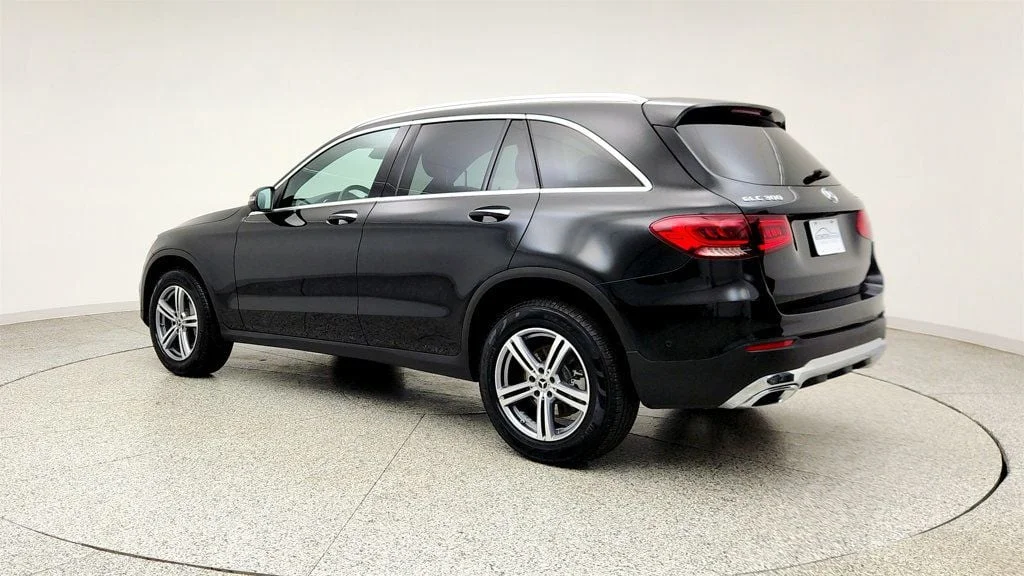 Used 2022 Black Mercedes-Benz GLC 300 SUV w/ Panorama Sunroof & Digital Instrument Cluster image 7
