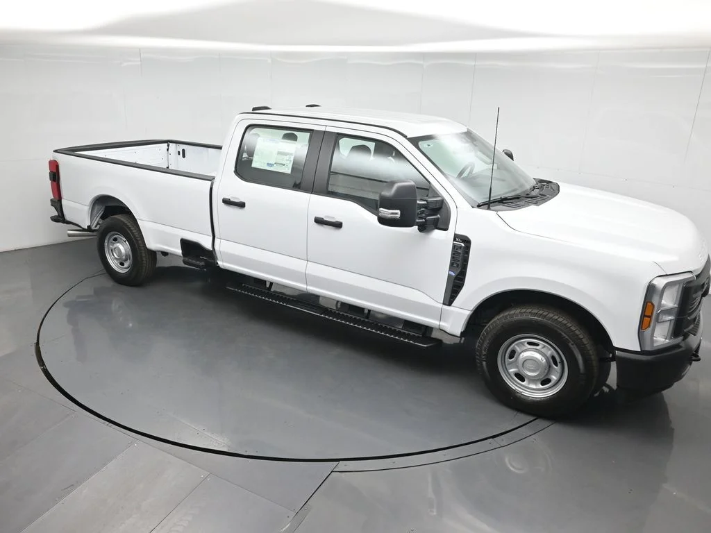 New 2026 White Ford XL image 33