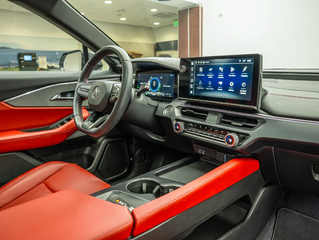 Used 2024 Snowfall Pearl Acura  image 46