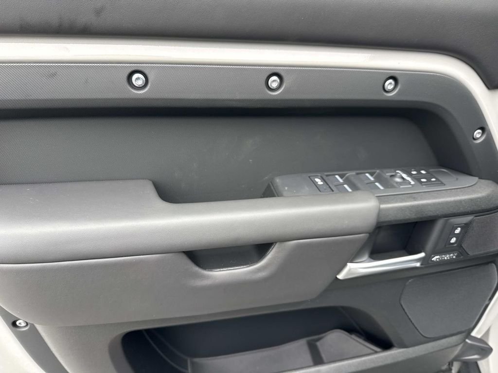 New 2026 Borasco Grey Land Rover X image 20