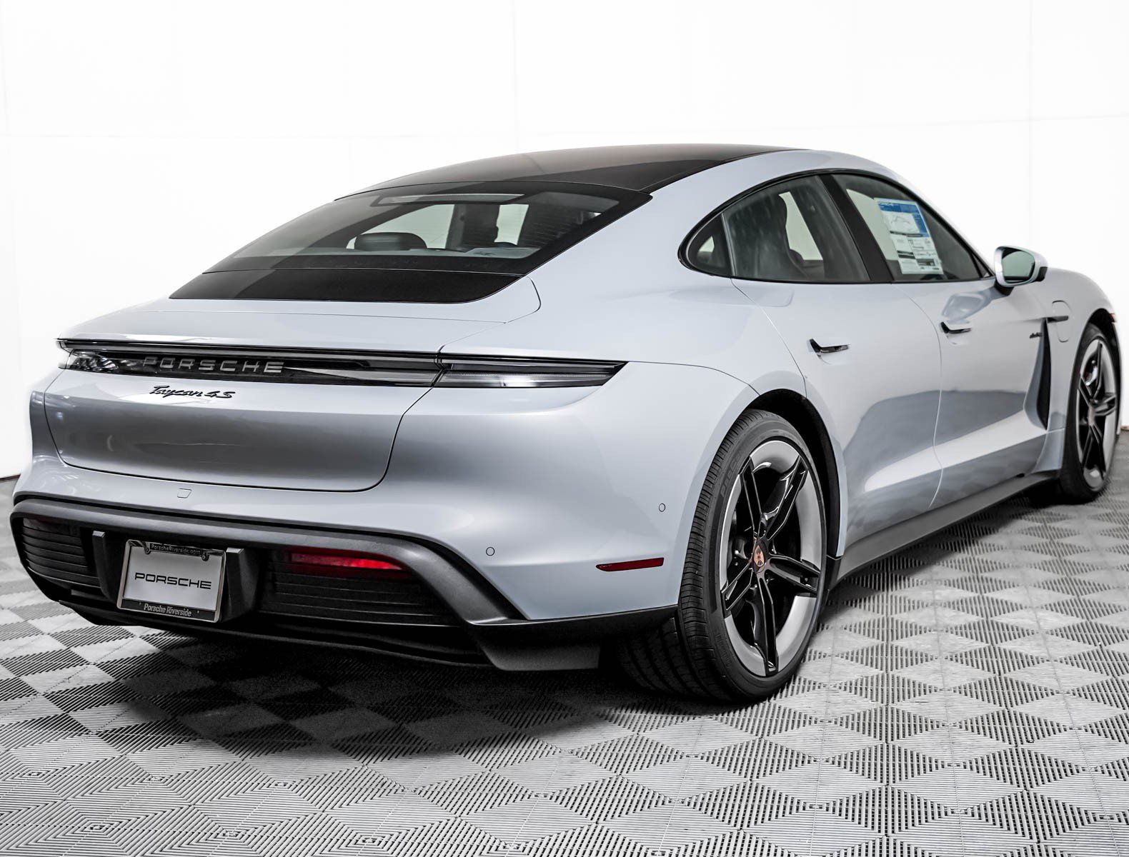 New 2026 ICE GREY Porsche 4S image 10