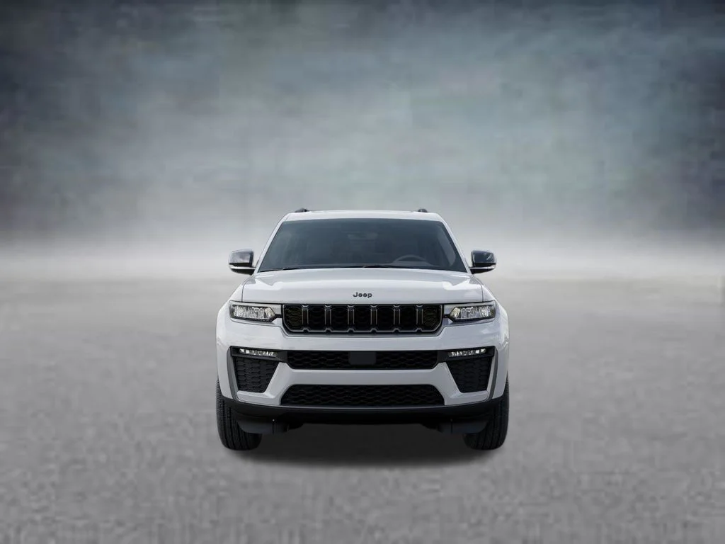 New 2026 Bright White Clear-Coat Exterior Paint Jeep Limited image 6