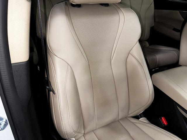Used 2023 Platinum White Pearl Acura w/Technology Package image 24