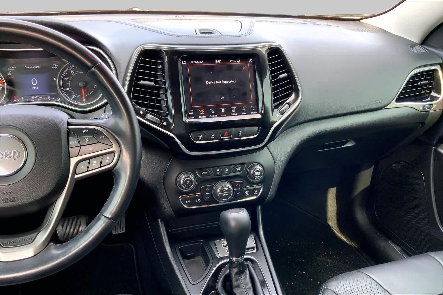 Used 2020 Diamond Black Crystal Pearlcoat Jeep Limited image 7