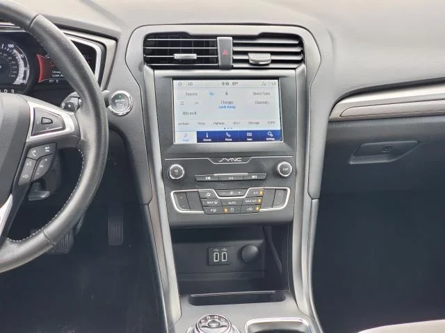 Used 2019 Blue Metallic Ford SE image 23