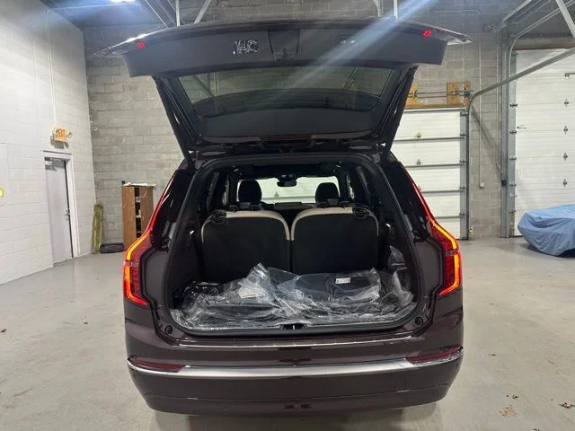 New 2026 Mulberry Red Volvo Ultra image 21