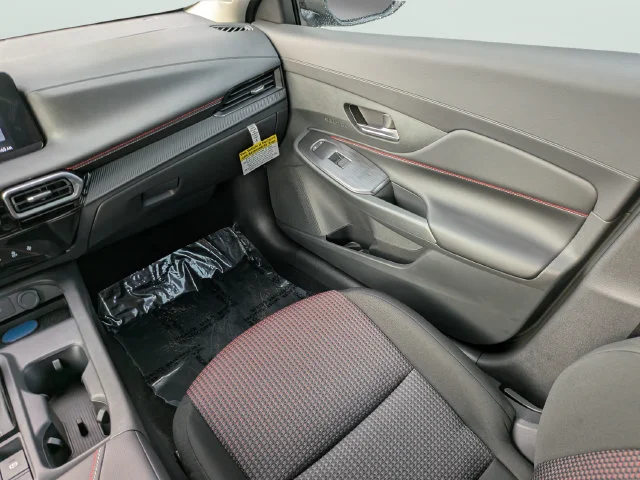 New 2027 Atlantic Gray Metallic / Super Black Two-tone Nissan SR image 12