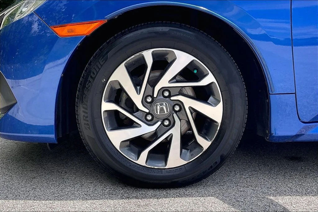 Used 2016 Blue Honda EX image 8