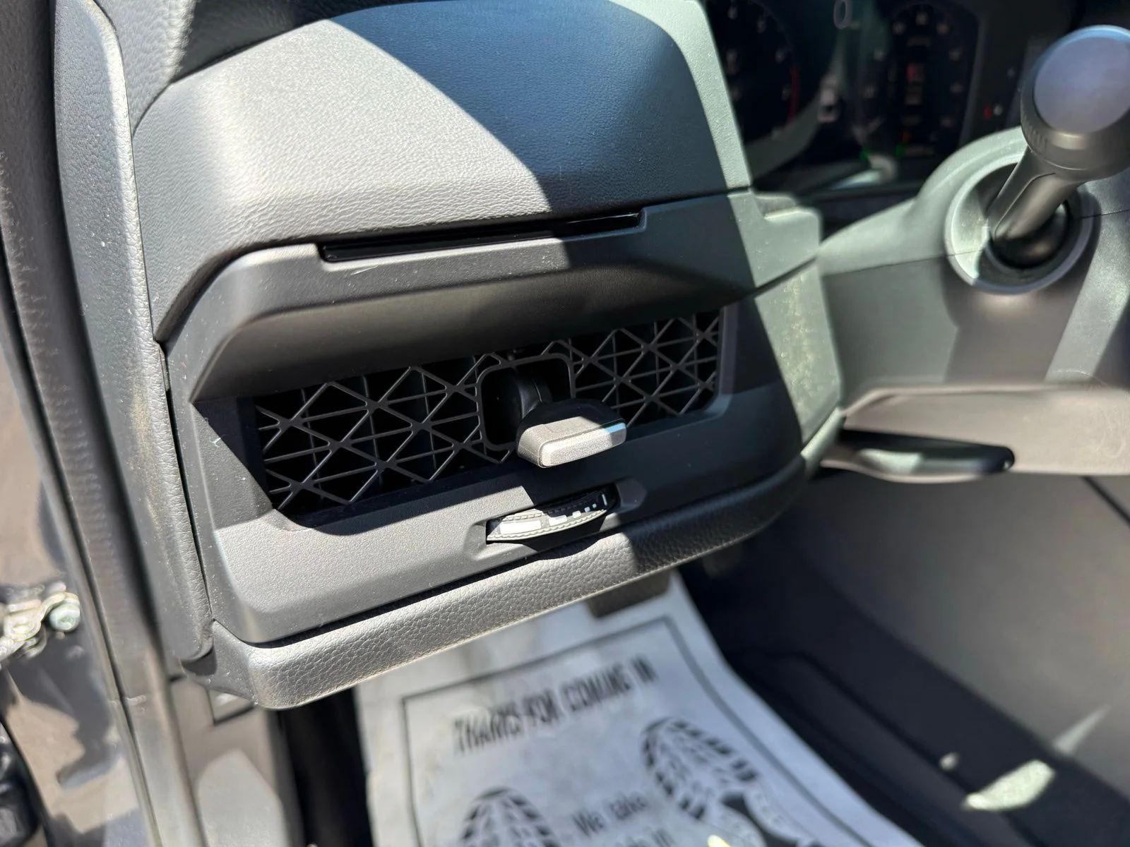 2025 Honda Accord SE - Photo 13