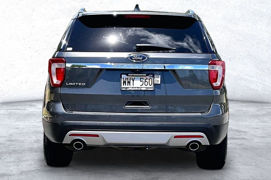 Used 2017 Gray Ford Limited image 4