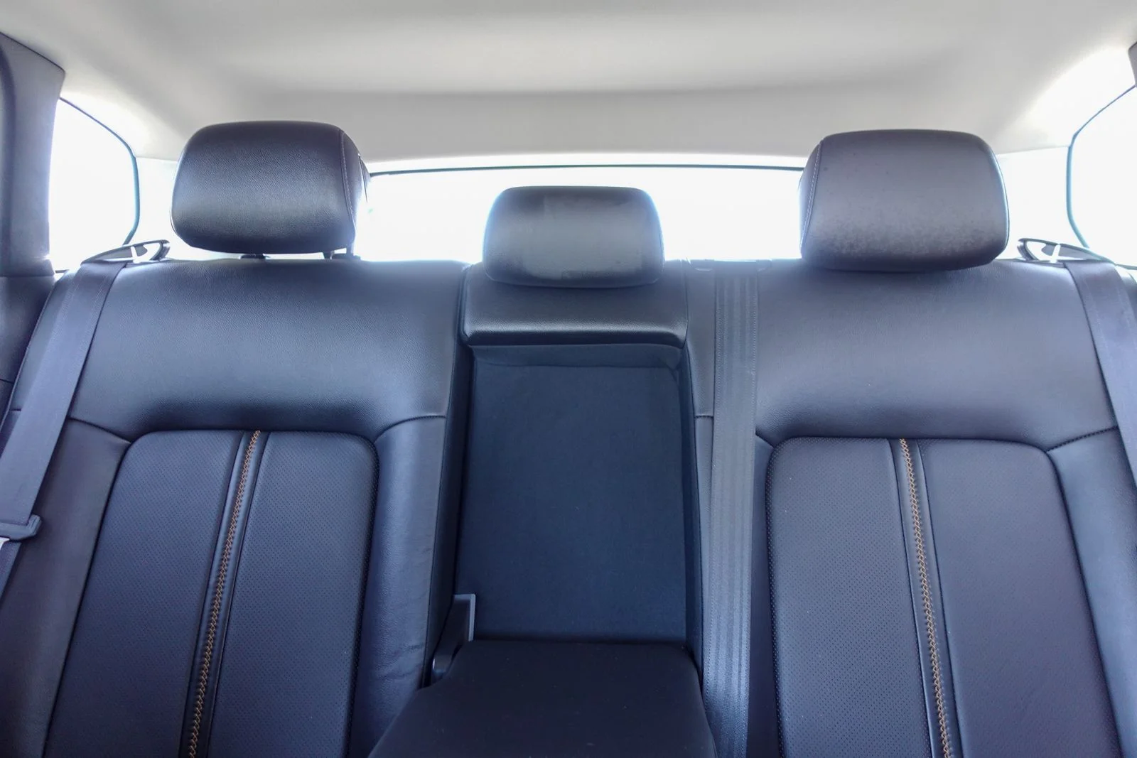 Certified Used 2025 Ingot Blue Metallic Mazda Premium image 15