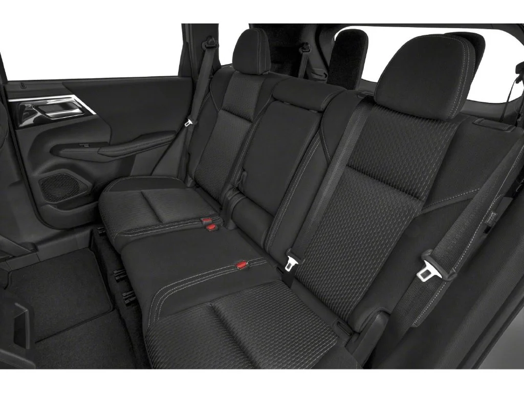 Used 2022 Silver Mitsubishi ES image 8
