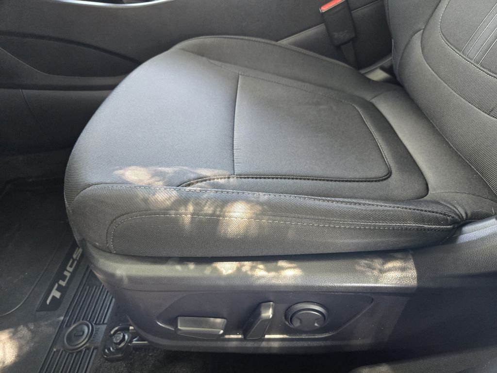 Used 2024 Silver Hyundai SEL image 16