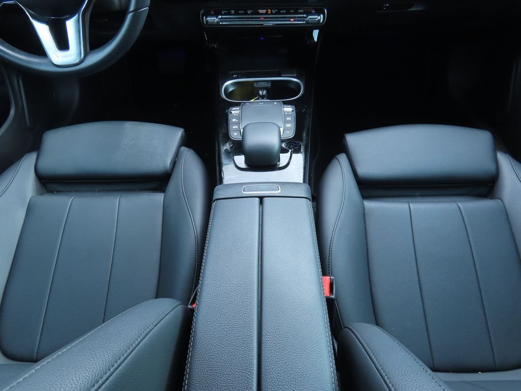 Used 2023  Mercedes-Benz CLA 250 image 9