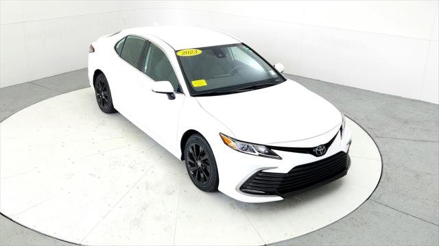 2023 Toyota Camry LE - Photo 13