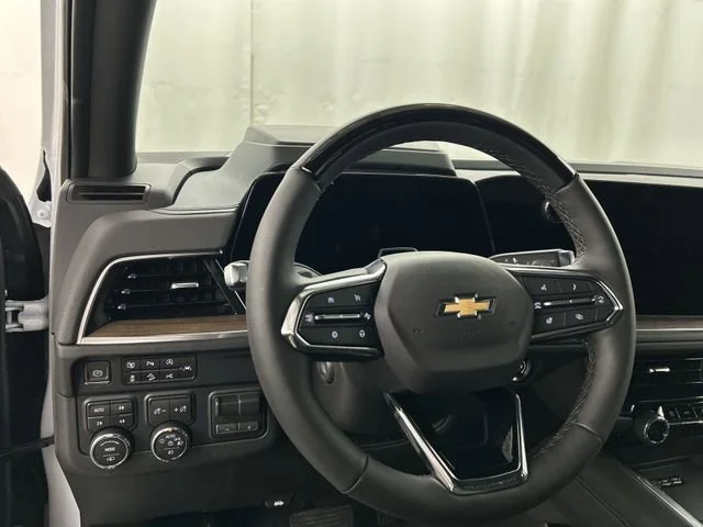 2026 Chevrolet Suburban High Country - Photo 8