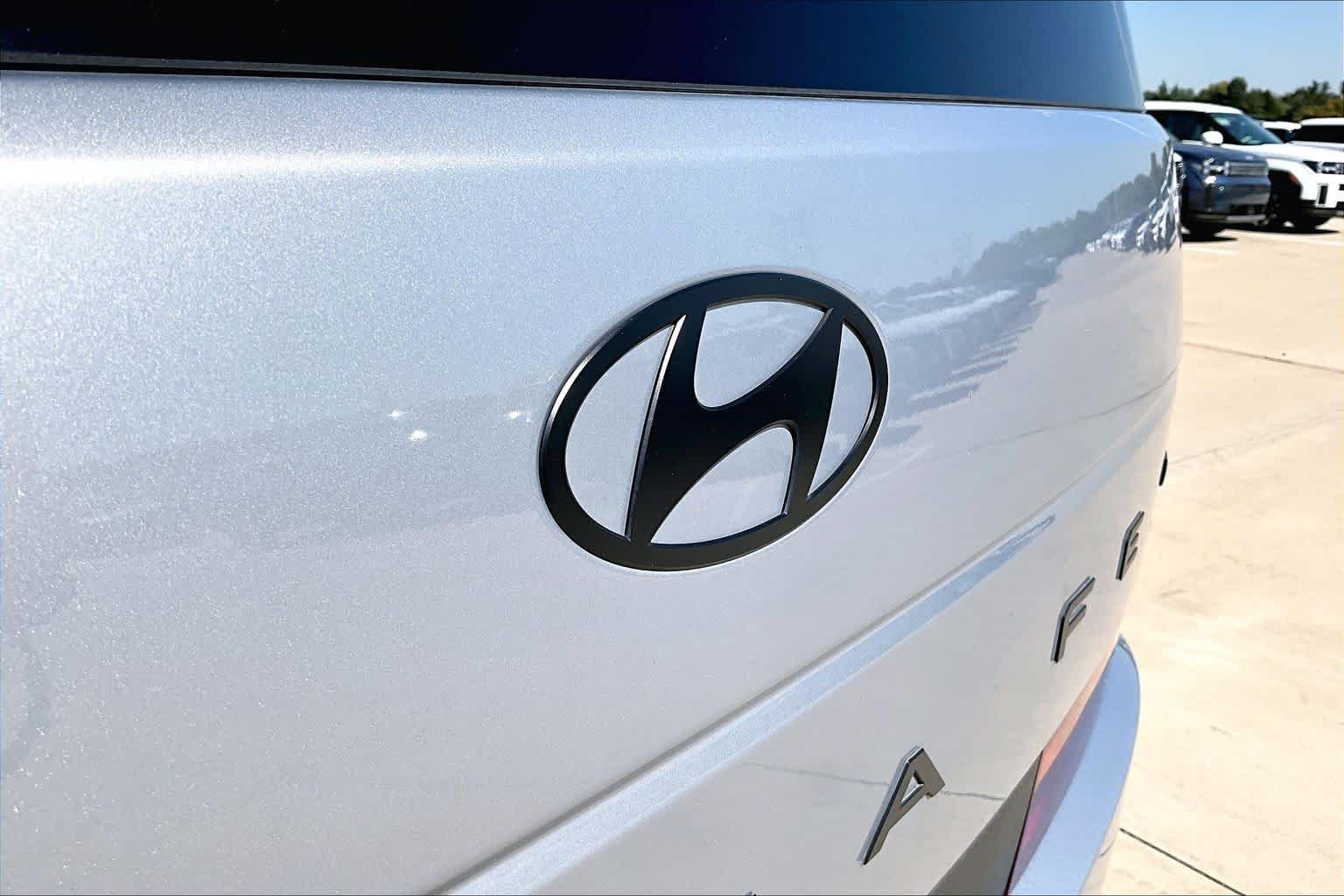 Used 2024 Shimmering Silver Hyundai XRT image 10
