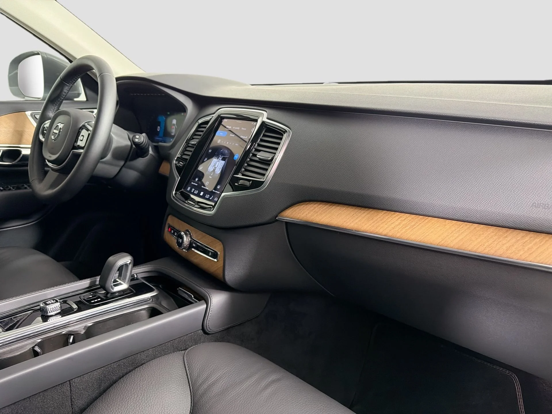Used 2024 Gray Volvo T8 Plus Bright Theme 7 Passenger image 31
