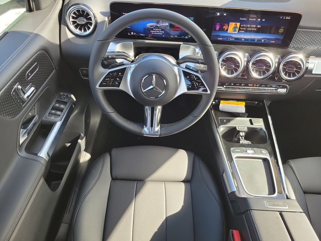 New 2026 Polar White Mercedes-Benz GLB 250 image 13