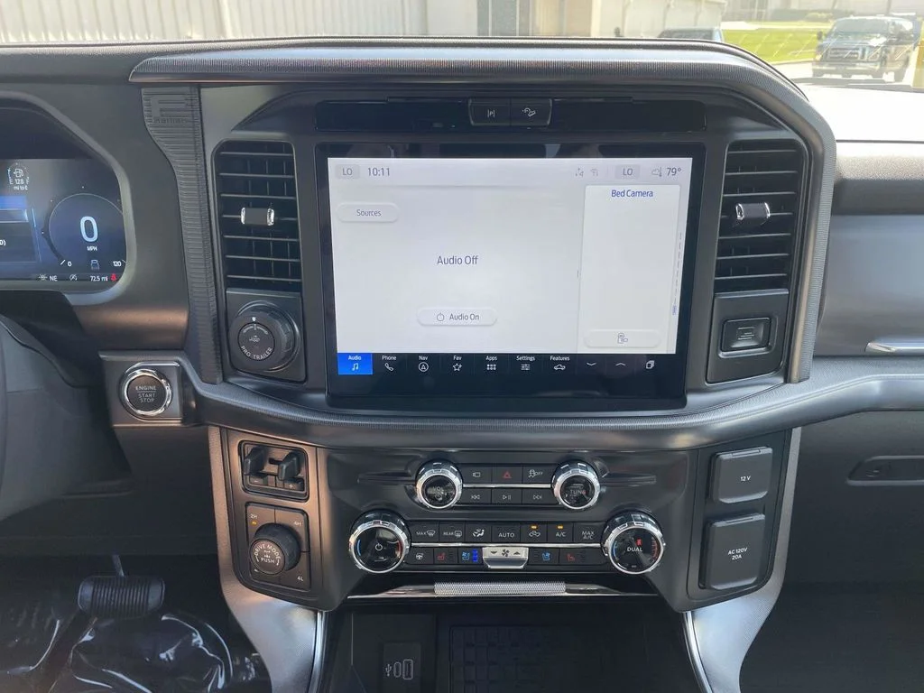 New 2025 Star White Metallic Tri-Coat Ford Platinum® image 22