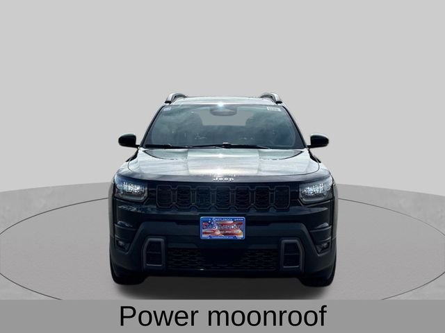 New 2026 Diamond Black Crystal Pearl-Coat Exterior Paint Jeep Overland image 11