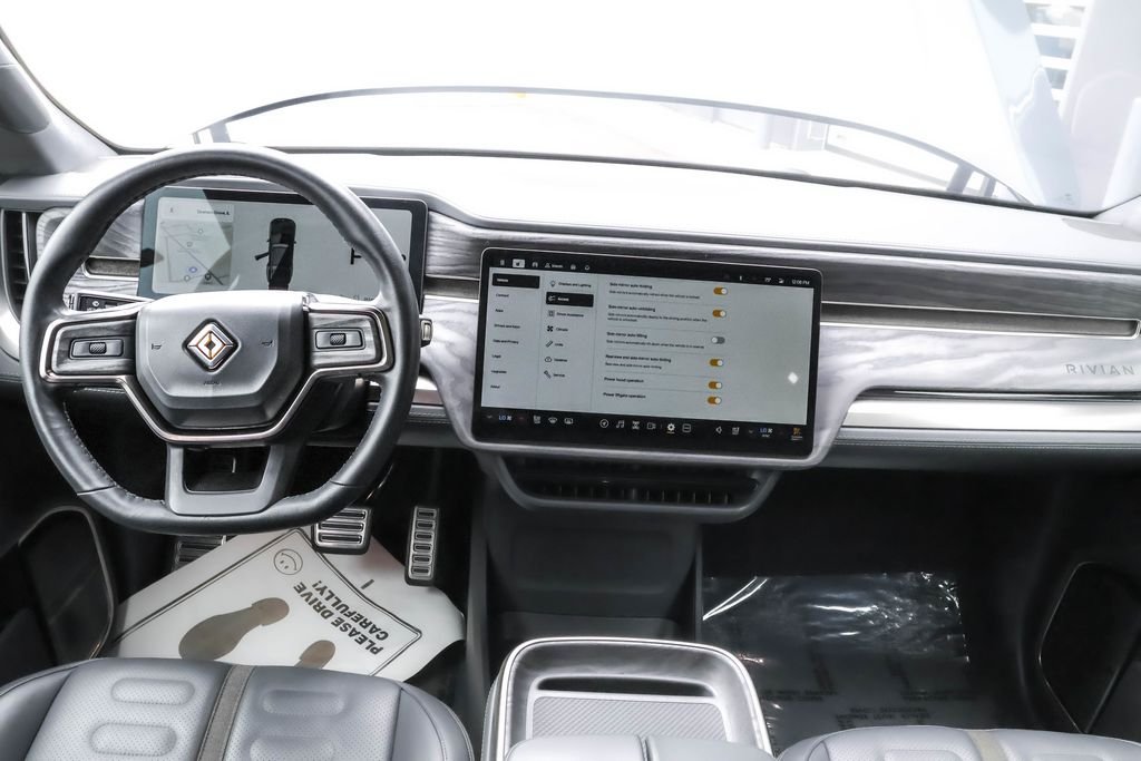 Used 2022  Rivian Launch Edition image 23