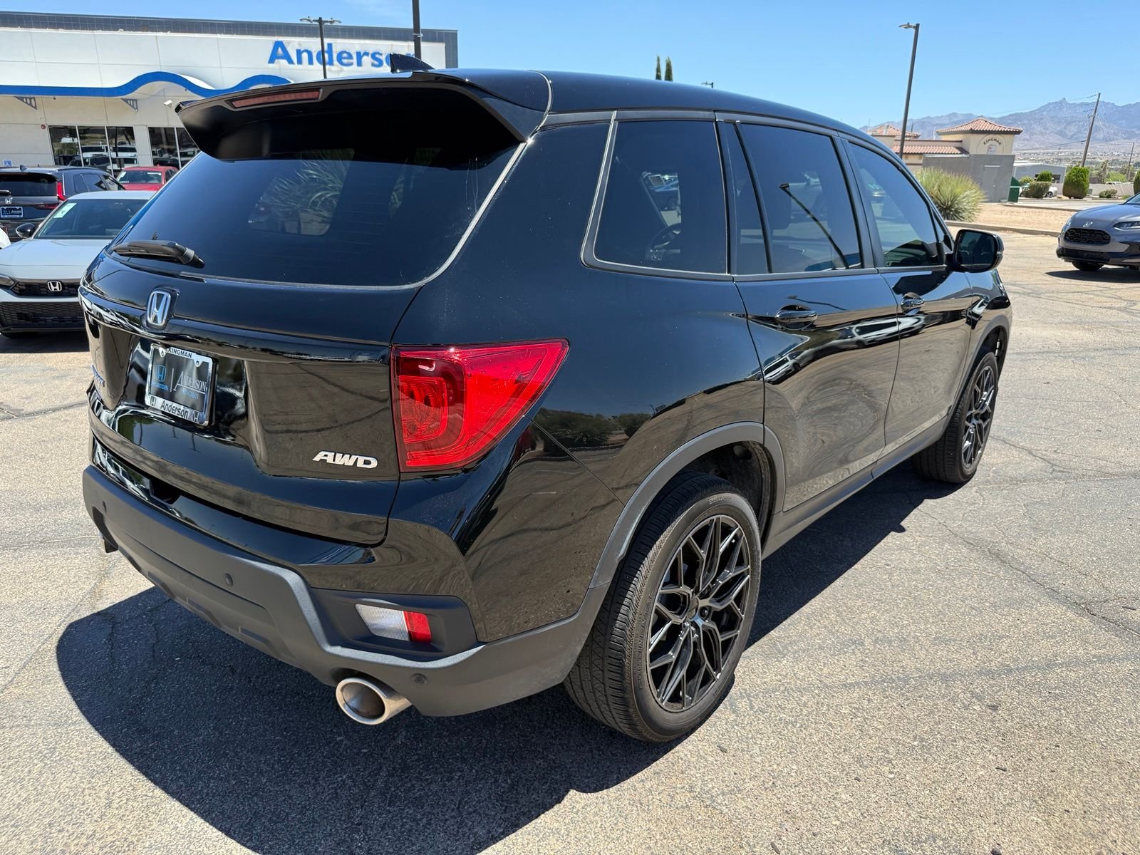 Certified Used 2025 Crystal Black Pearl Honda AWD EX-L image 5