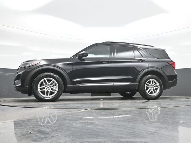Used 2025 Black Ford Active image 21