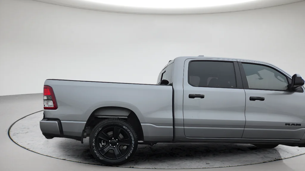 Used 2024 Silver Ram Big Horn/Lone Star image 21