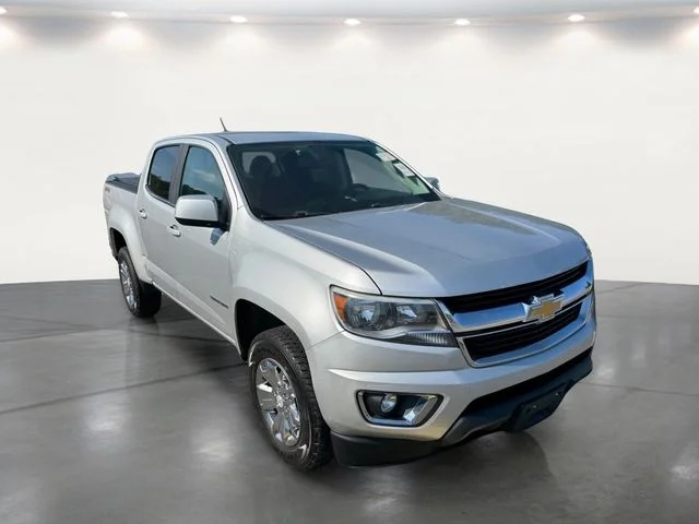 Used 2017 Silver Chevrolet LT image 8