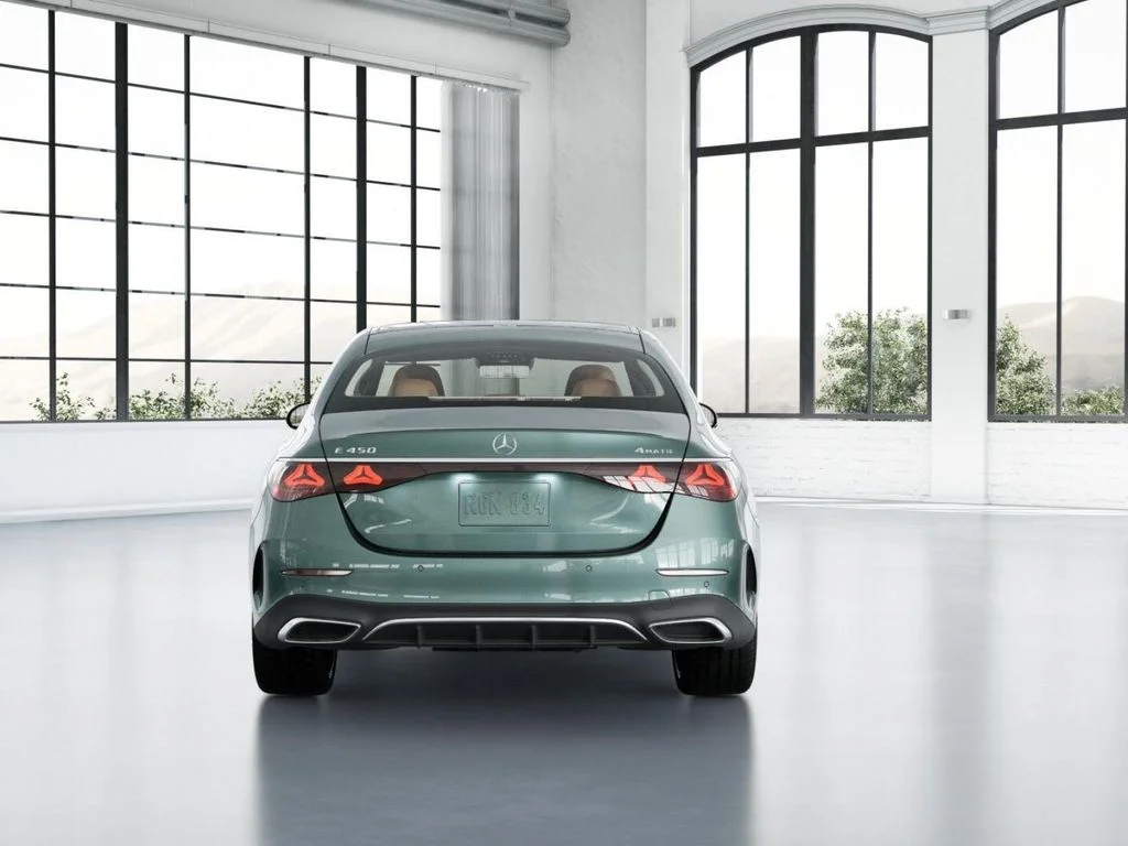2026 Mercedes-Benz E-Class E450 - Photo 24