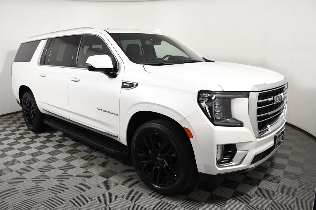 Used 2022 White Frost Tricoat GMC SLT image 8