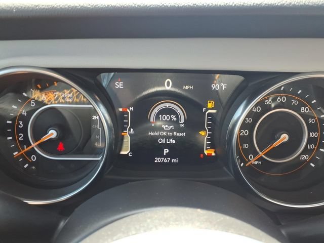 Used 2023  Jeep High Altitude image 25
