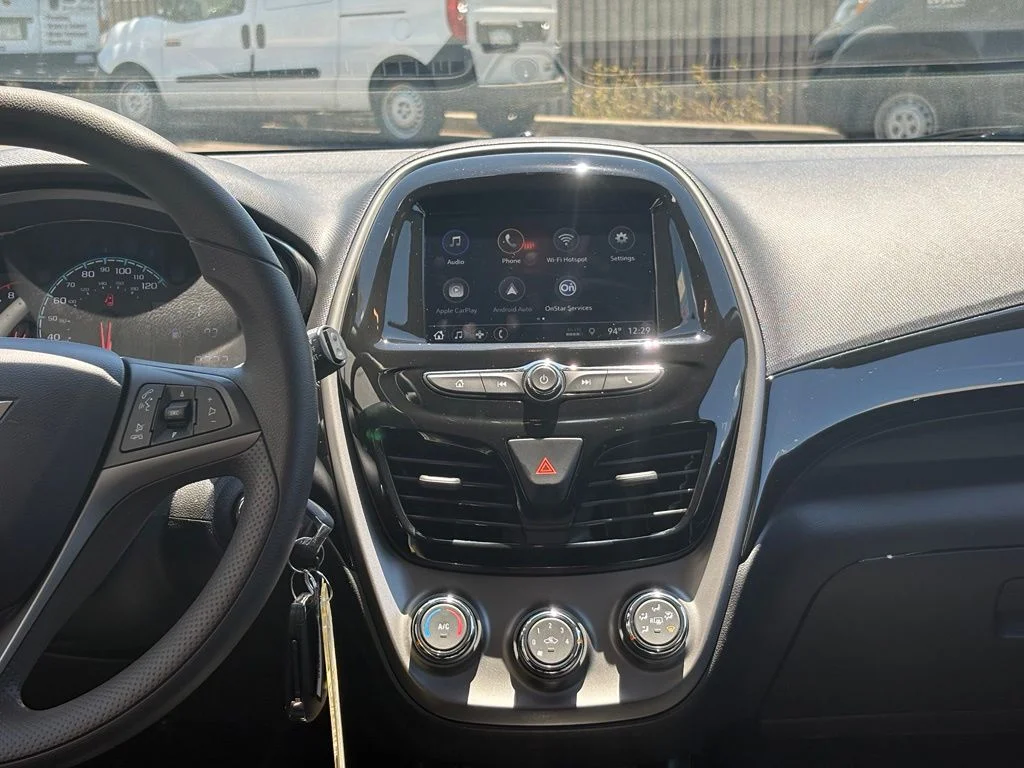 Used 2020 White Chevrolet 1LT image 13