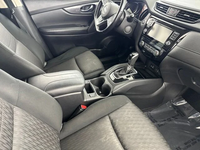 Used 2020 Blue Nissan SV image 21