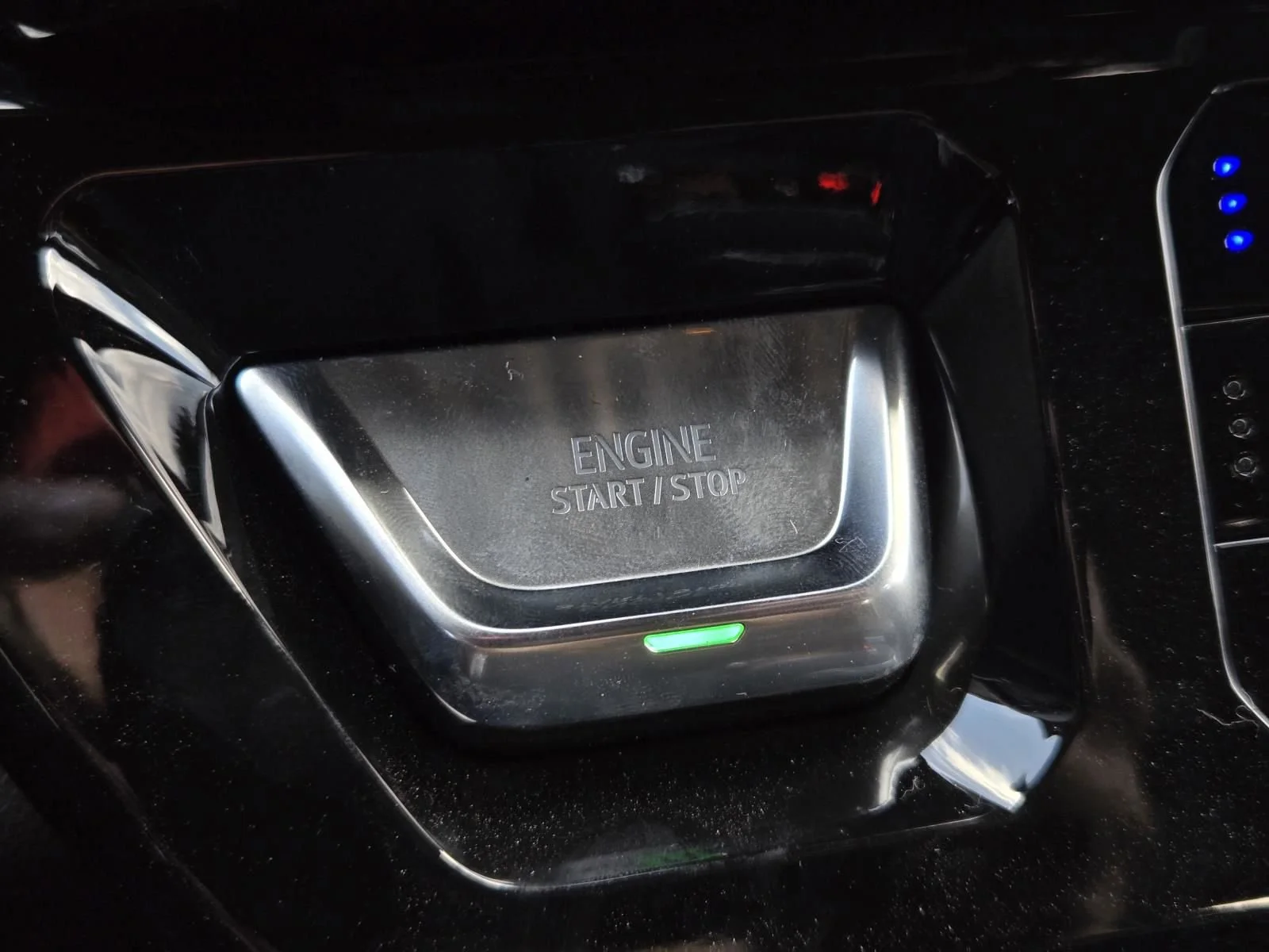 2026 GMC Sierra 1500 AT4X - Photo 17