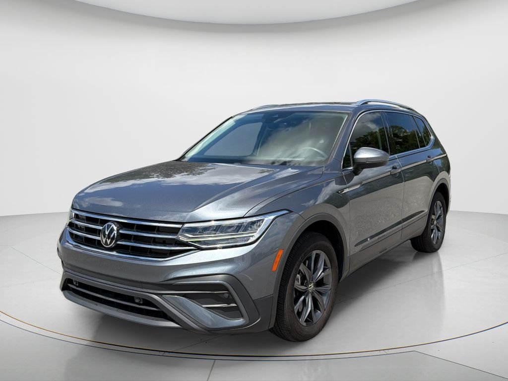 2022 Volkswagen Tiguan 2.0T SE's photo