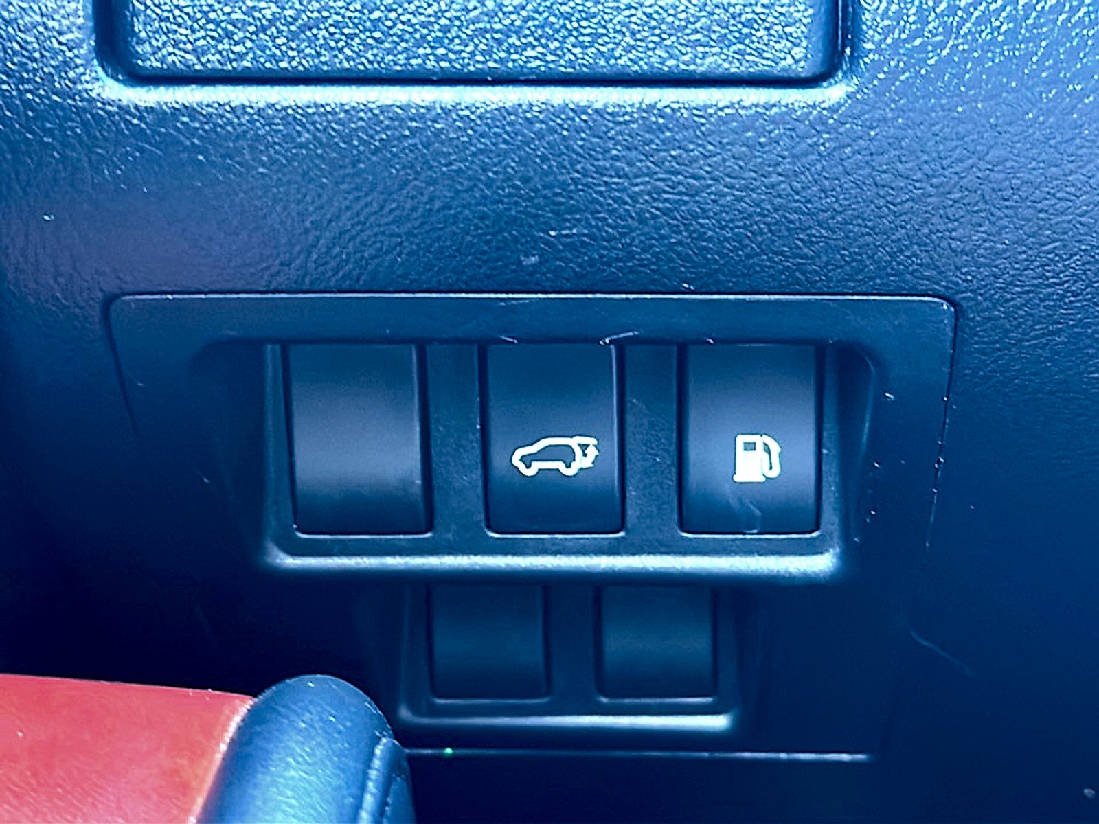 Used 2012 Gray Lexus  image 36