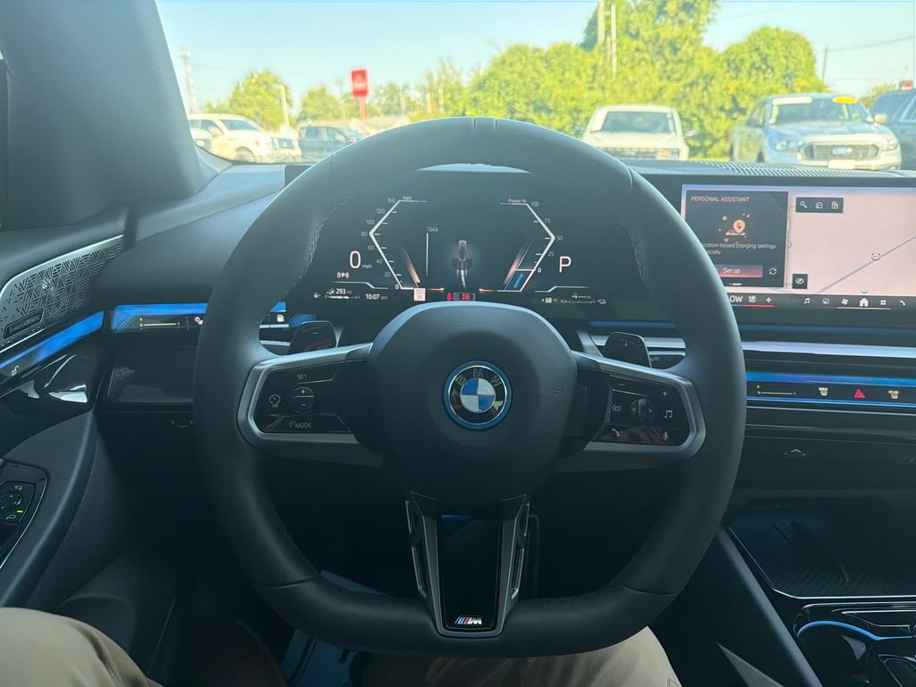 Used 2026 Gray BMW 550e xDrive image 6