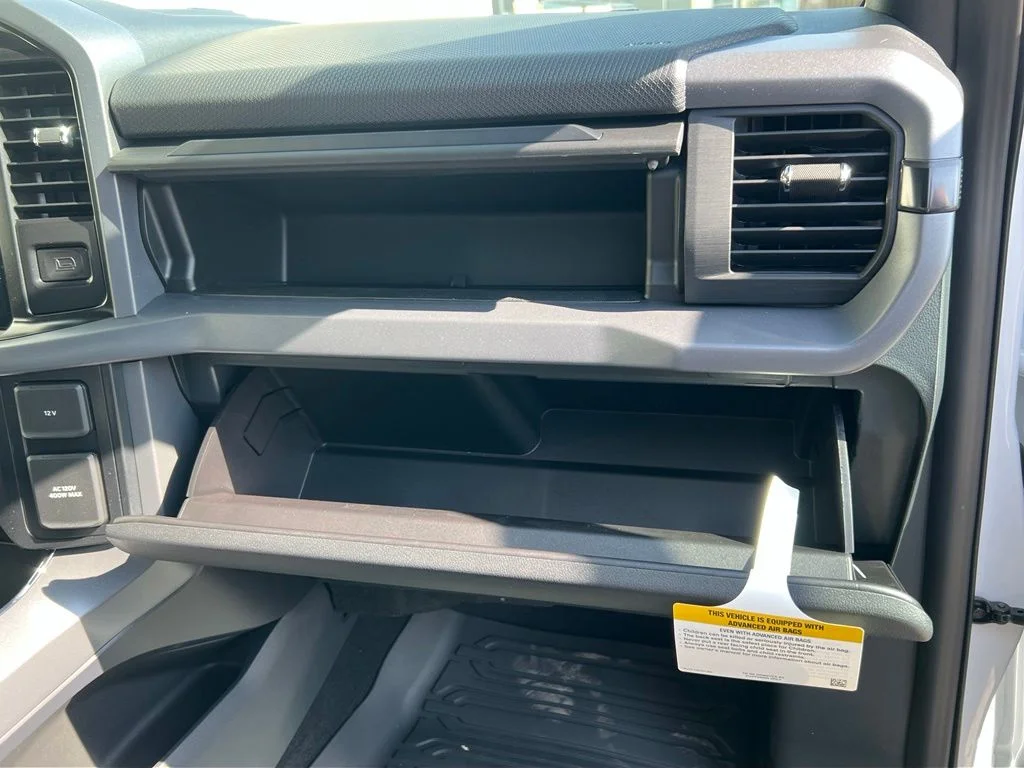 New 2026 Oxford White Ford XLT image 27